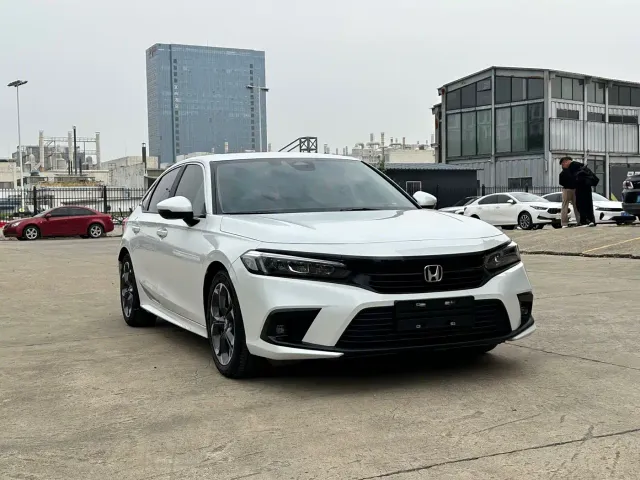 Honda Civic — Фото автомобиля 3
