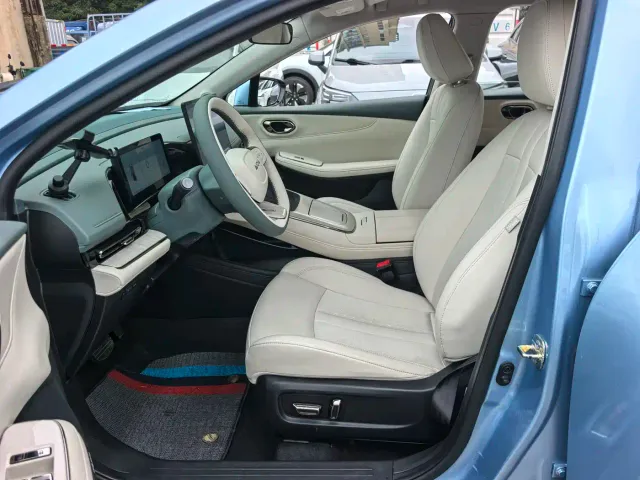 GAC Aion S MAX — Фото автомобиля 10