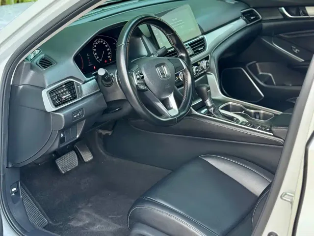 Honda Accord — Фото автомобиля 7