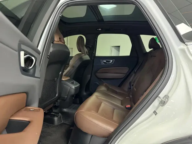Volvo Volvo XC60 2024 B5 AWD Zhiyuan Luxury Edition — Фото автомобиля 6