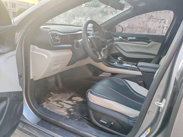 BYD Qin PLUS — Фото автомобиля 6