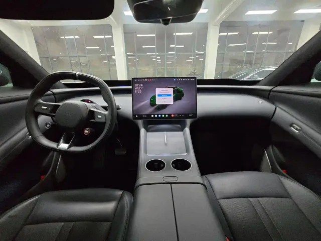 Xiaomi Auto Xiaomi YU7 2025 Extended Range RWD Edition — Фото автомобиля 5