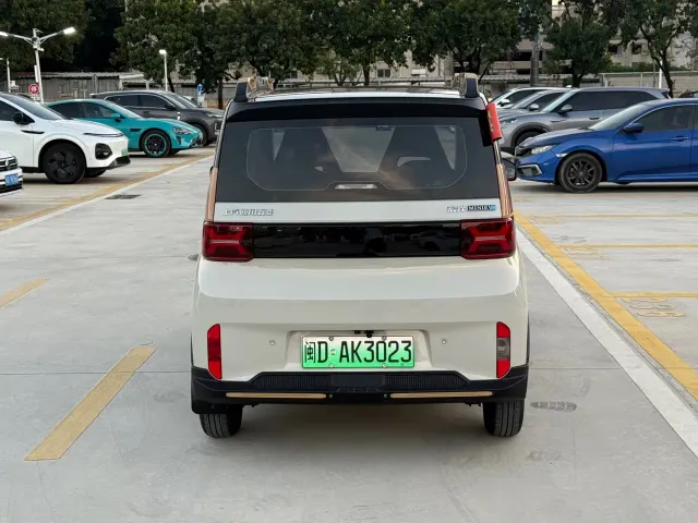 Wuling Hongguang Mini EV — Фото автомобиля 5