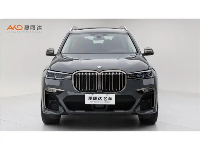 BMW X7 — Фото автомобиля 2