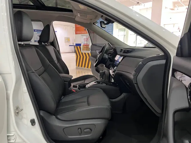 Nissan X-Trail — Фото автомобиля 10