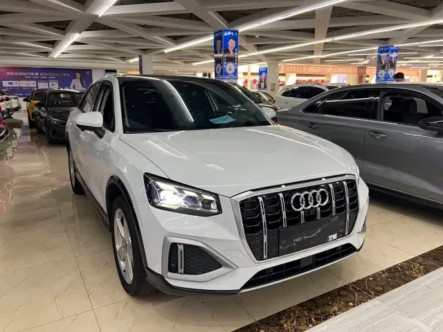 Audi Q2L — Фото автомобиля 3