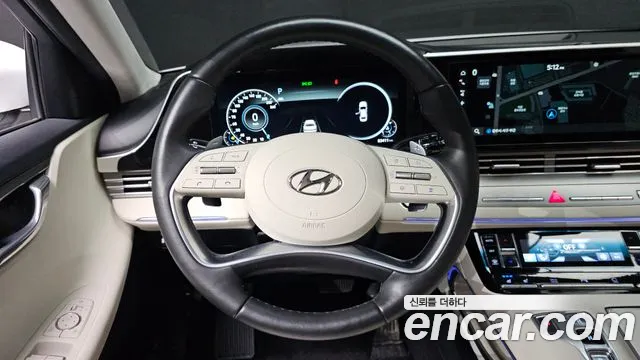 Hyundai Grandeur New — Фото автомобиля 13