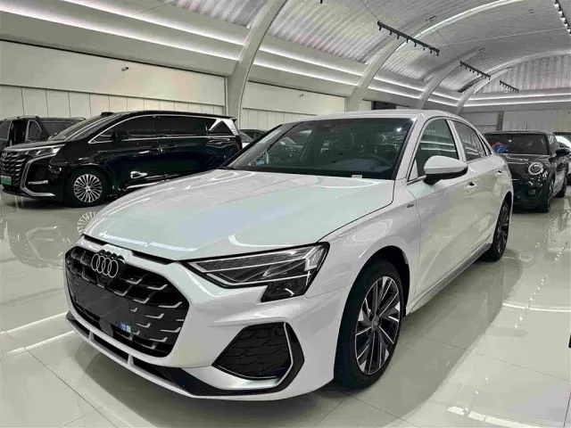 Фотография автомобиля — Audi A3