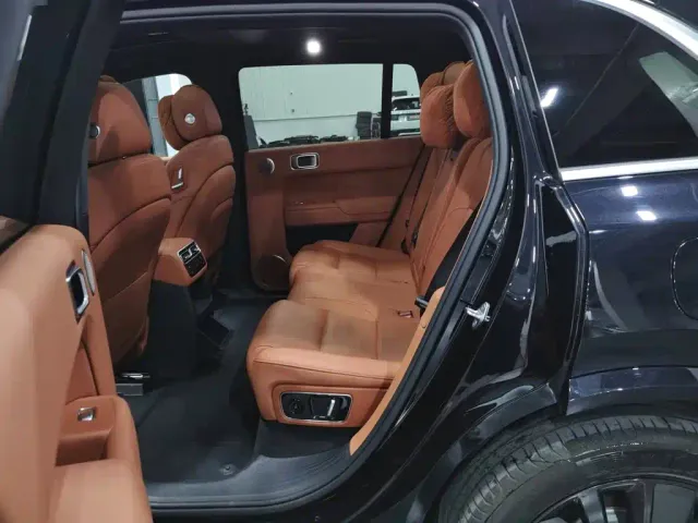 Li Auto L7 — Фото автомобиля 15