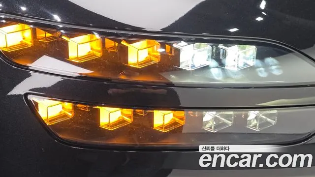 Genesis GV60 — Фото автомобиля 18