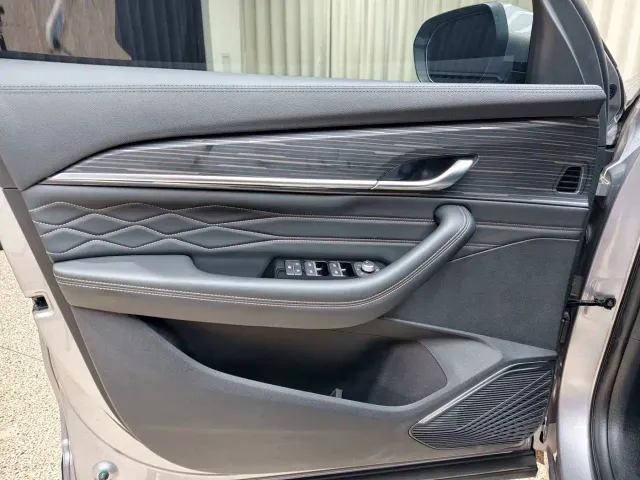 Geely Xingyue L — Фото автомобиля 14