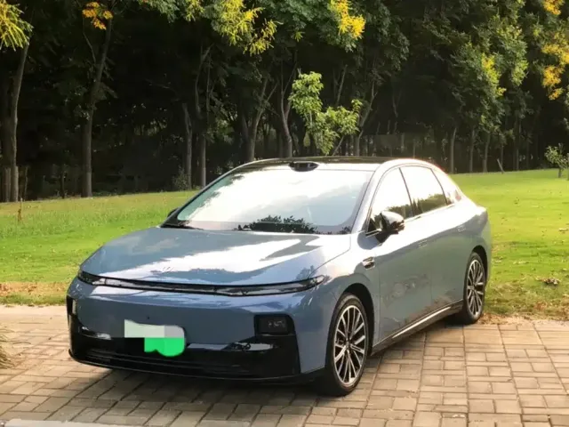 Фотография автомобиля — Leapmotor B01