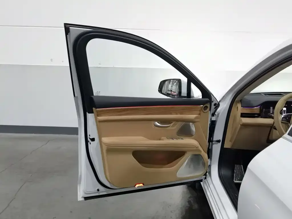 AITO Wenjie AITO M5 2024 Extended Range Max RWD Advanced Smart Driving Edition — Фото автомобиля 8