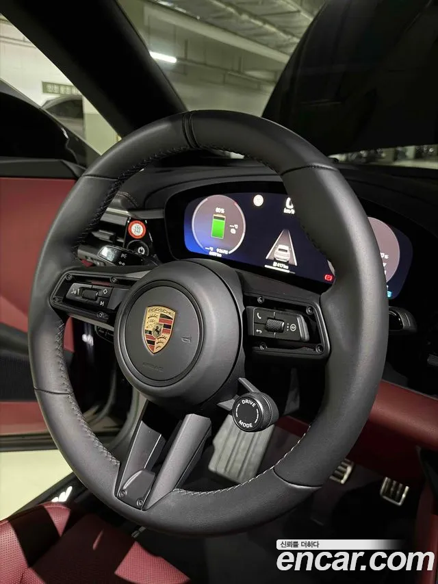 Porsche Macan — Фото автомобиля 8