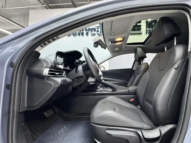 Hyundai Elantra — Фото автомобиля 9