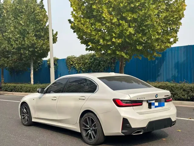 BMW 3 Series — Фото автомобиля 7