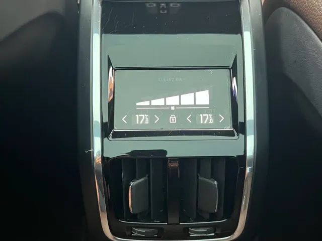 Volvo S90 — Фото автомобиля 18