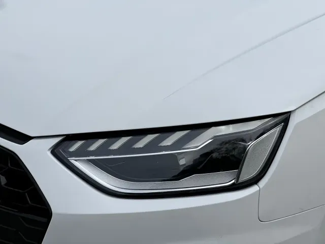 Audi A4L — Фото автомобиля 11