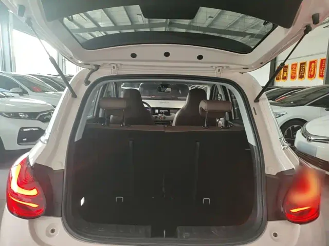 Wuling Bingo — Фото автомобиля 18