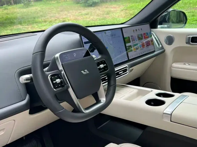 Li Auto L7 — Фото автомобиля 5