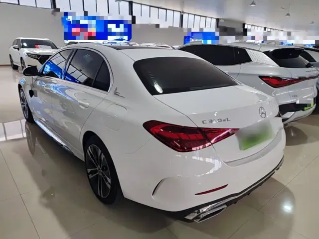 Mercedes-Benz C-Class — Фото автомобиля 4