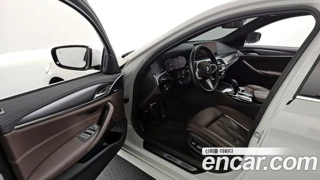 BMW 5-Series 5 серия (G30) 523d M Sport — Фото автомобиля 10