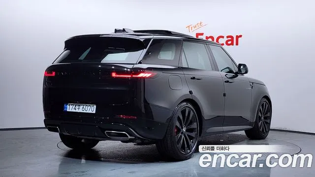 Land Rover Range Rover Sport — Фото автомобиля 2