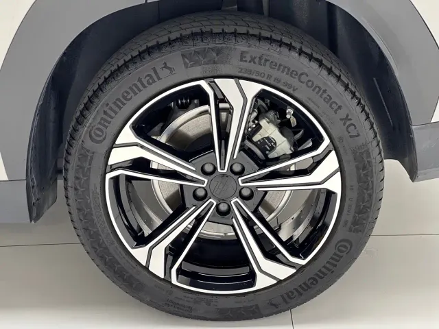 Geely Galaxy L7 — Фото автомобиля 18