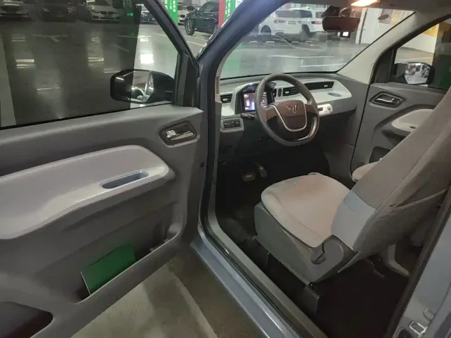 Wuling Hongguang Mini EV — Фото автомобиля 12