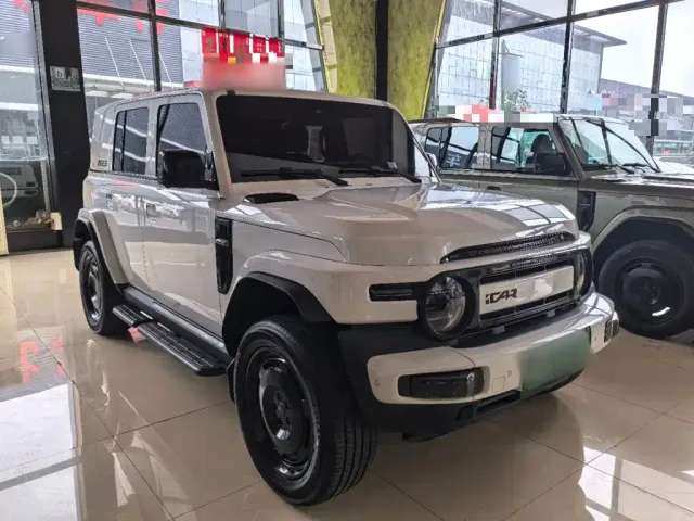 iCAR V23 — Фото автомобиля 3