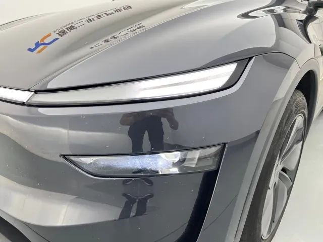 Tesla Model Y — Фото автомобиля 25