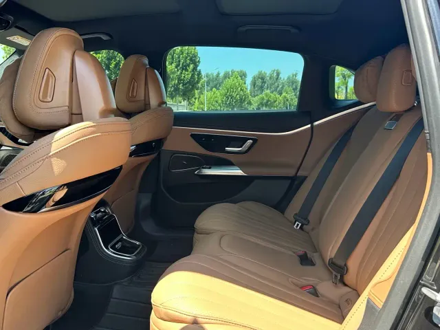 Mercedes-Benz Mercedes-Benz E-Class 2025 E 260 L — Фото автомобиля 8