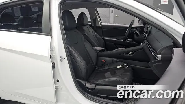 Hyundai Avante CN7 — Фото автомобиля 26