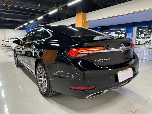 Buick LaCrosse — Фото автомобиля 8