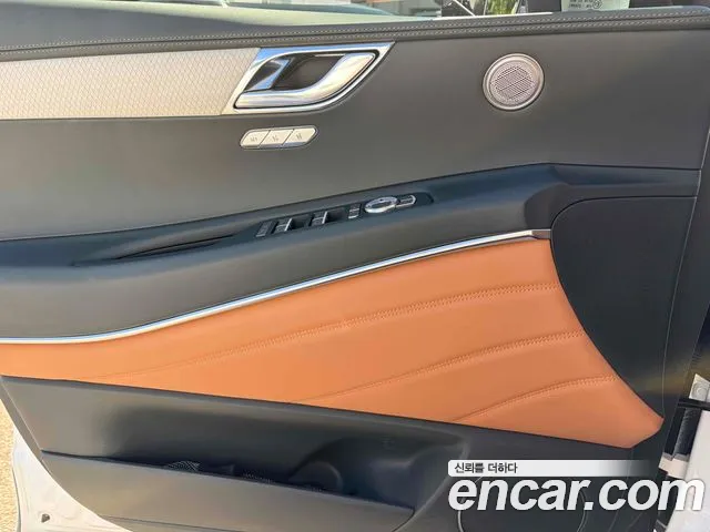 Genesis GV80 — Фото автомобиля 12