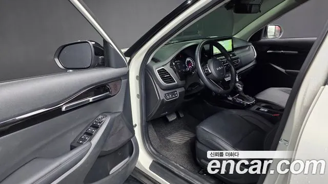 Kia Seltos Seltos Бензин 1.6 турбо 2WD — Фото автомобиля 10