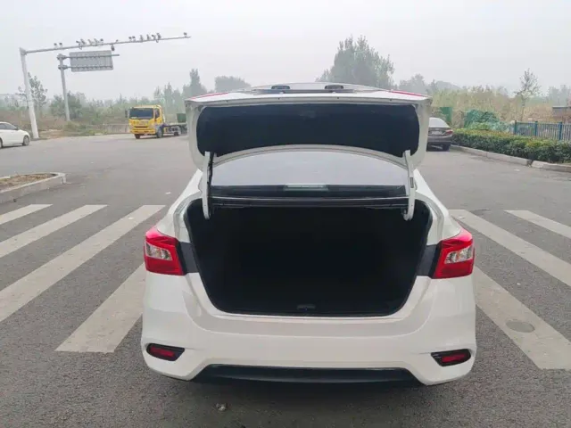 Nissan Sylphy — Фото автомобиля 18