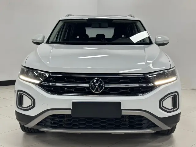 Volkswagen T-Roc — Фото автомобиля 2