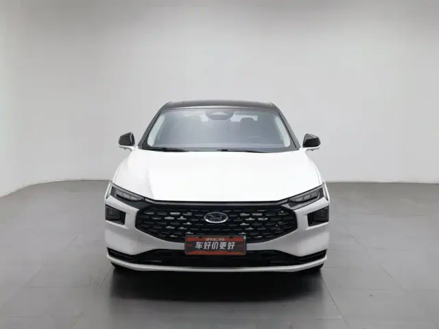 Ford Mondeo — Фото автомобиля 3