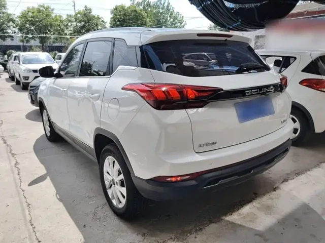 BAIC X3 — Фото автомобиля 4