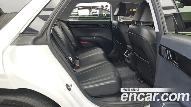 Hyundai Grandeur GN7 — Фото автомобиля 18