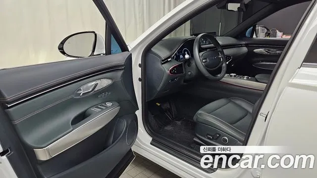 Genesis GV70 2.5T Бензин AWD — Фото автомобиля 10