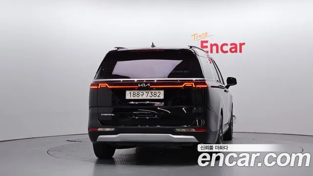 Kia Canival Carnival 4 поколение Дизель 9 мест Prestige — Фото автомобиля 4