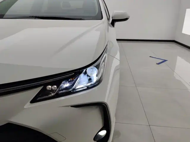 Toyota Corolla — Фото автомобиля 5