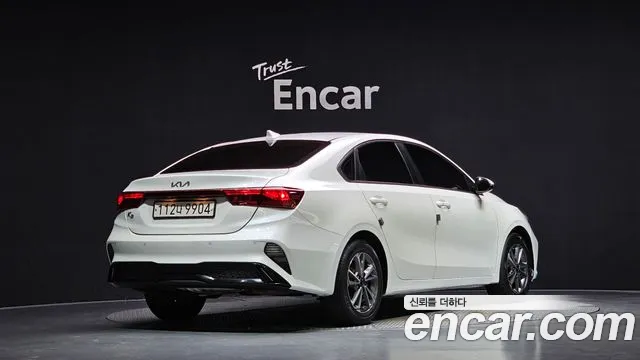 Kia K3 — Фото автомобиля 2