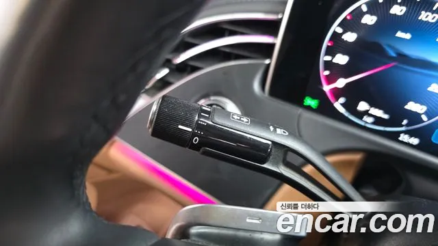 Mercedes-Benz E-Class — Фото автомобиля 25