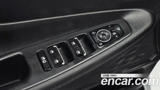 Hyundai Santafe Новый Santa Fe Бензин 2.5T 2WD — Фото автомобиля 12