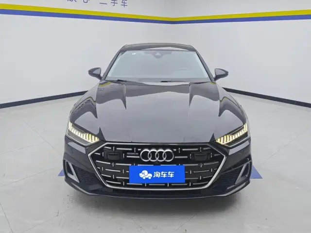 Audi A7L — Фото автомобиля 2