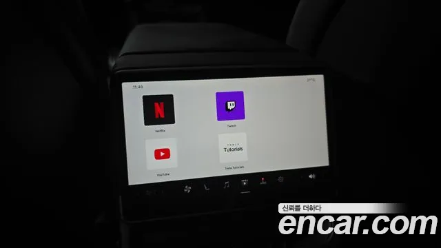 Tesla Model 3 — Фото автомобиля 18