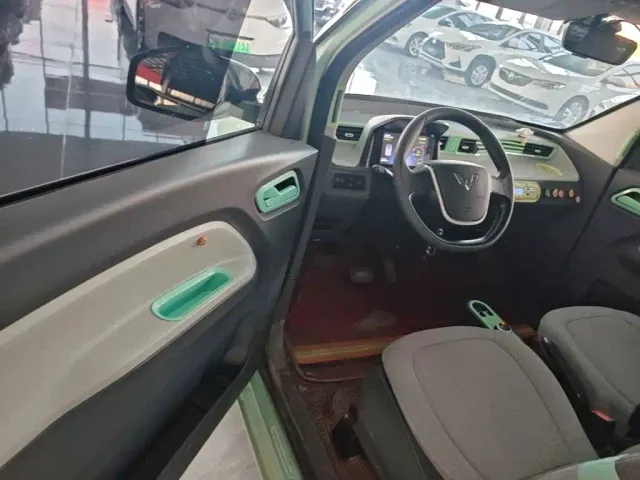 Wuling Hongguang Mini EV — Фото автомобиля 15